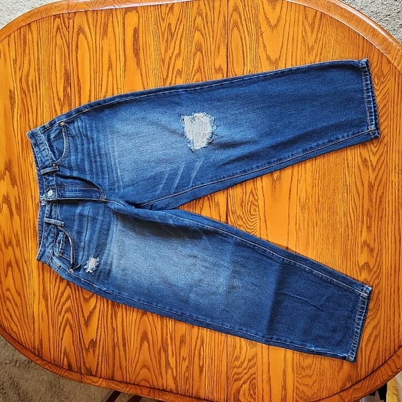 Time and Tru High Rise Jeans with distressing - Picture 2 of 6